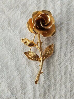 Vintage brass rose brooch